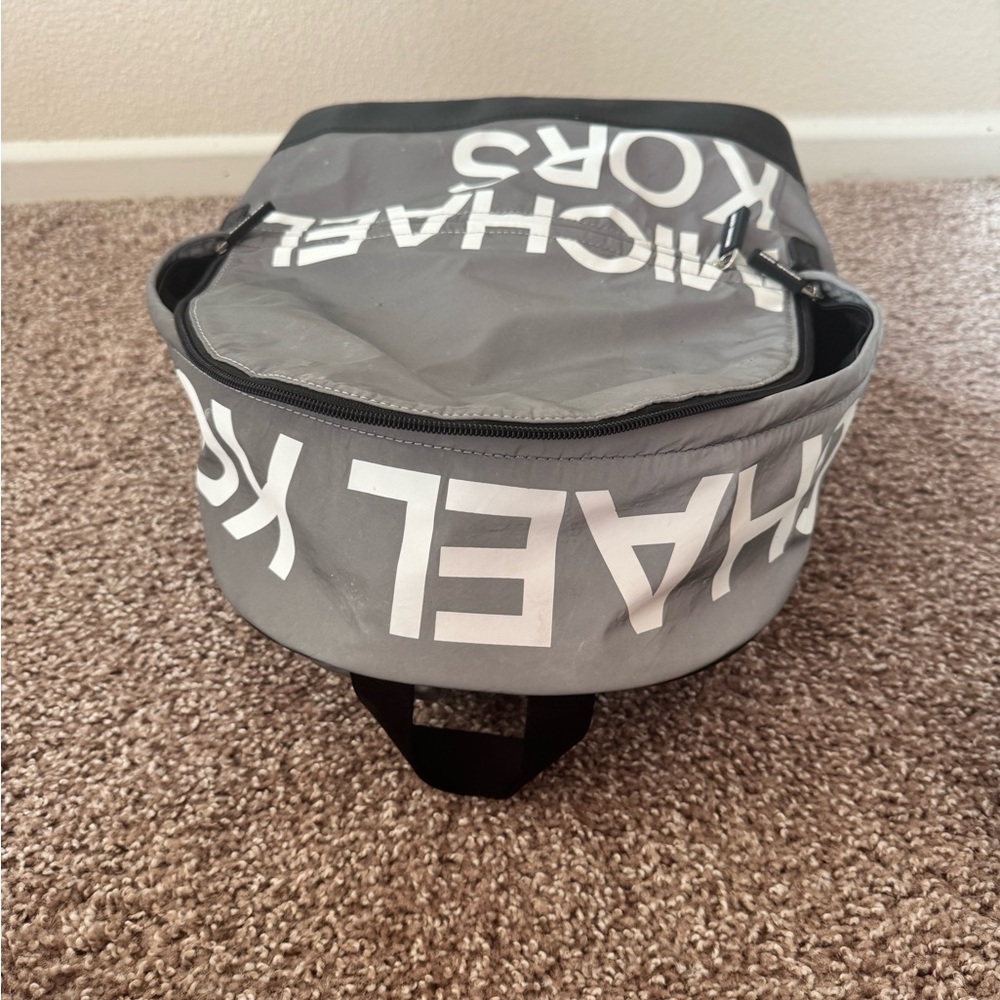 MICHAEL KORS REFLECTIVE GRAY/SILVER NYLON BACKPACK (EPJ032667) - Picture 13 of 13